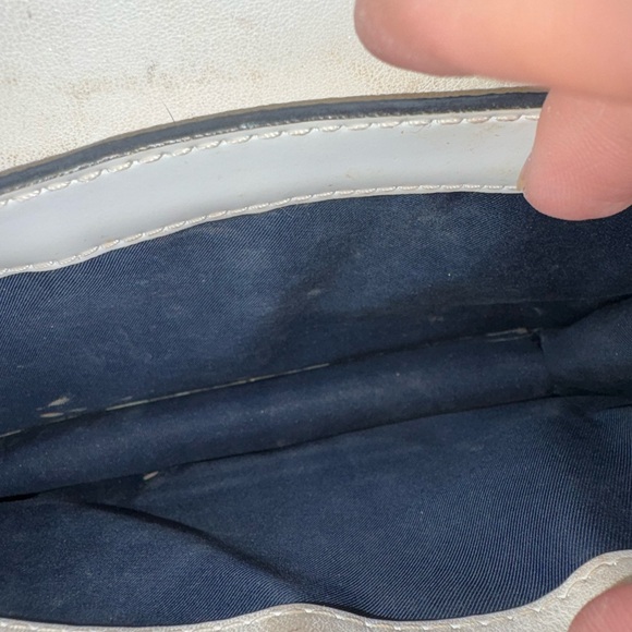 Tory Burch White and Gold Mini Bag - Picture 15 of 16